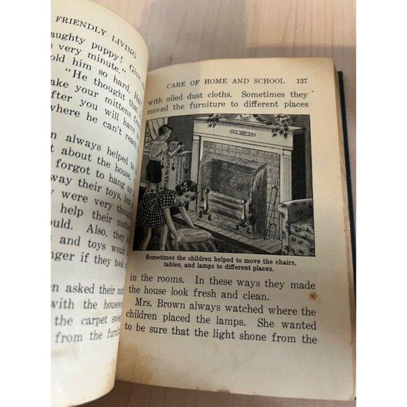 Happy living Health and safety series school book Mcnally HC 1927 VtG - Picture 9 of 11